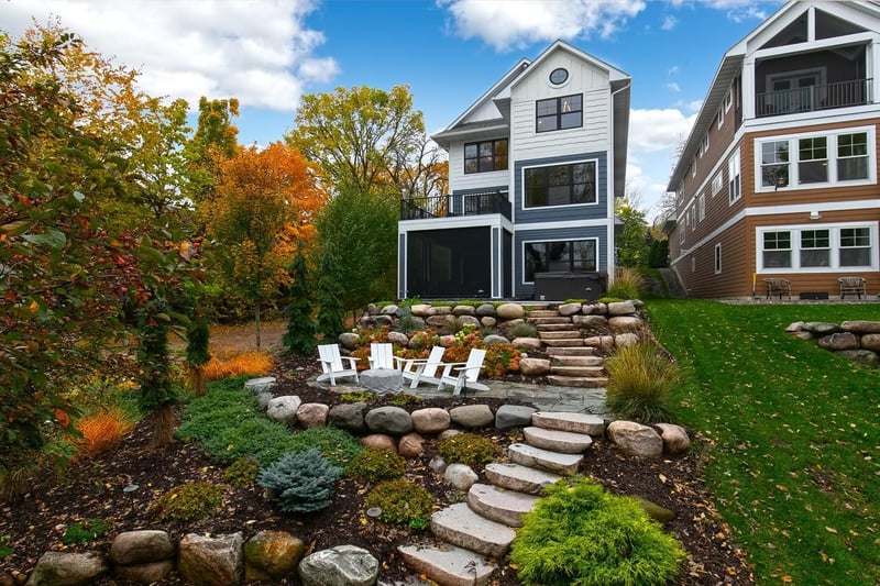 3057 Lake Shore Blvd, Wayzata, MN 55391