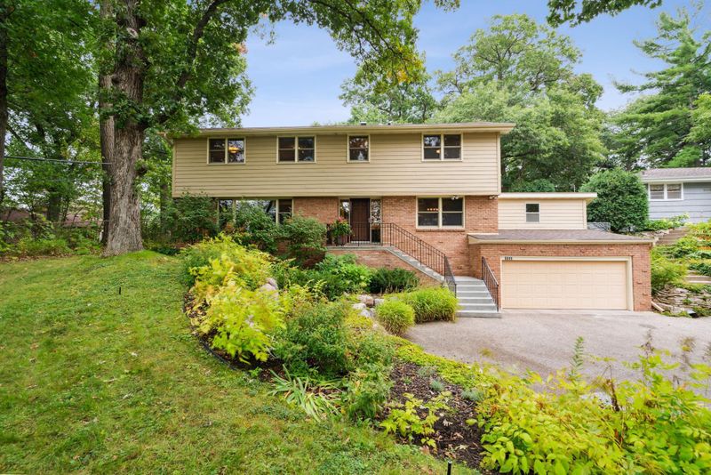 5511 Hansen Rd, Edina, MN 55436