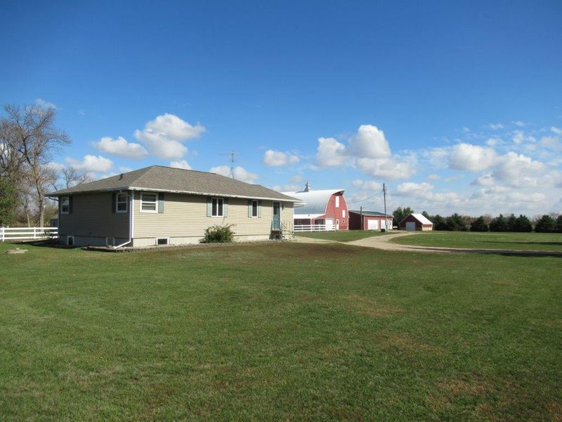 1566 31st St, Edgerton, MN 56128