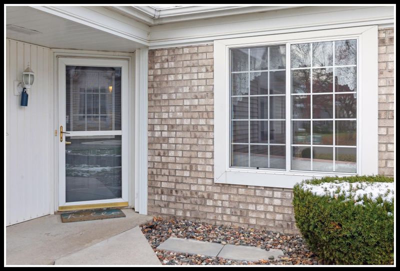 9302 Prairieview Trl N, Champlin, MN 55316