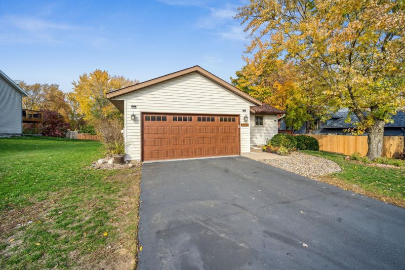 3955 156th St W, Rosemount, MN 55068