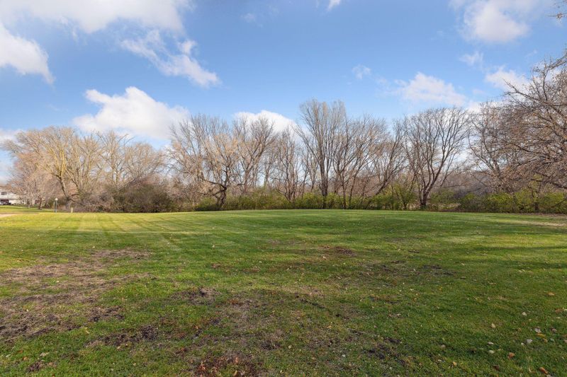 2575 Brookdale Ln, Brooklyn Park, MN 55444