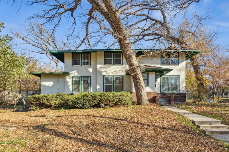 83 Barton Ave SE, Minneapolis, MN 55414