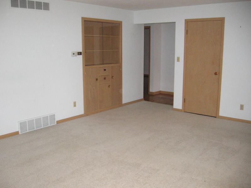 1303 3rd St NW, Austin, MN 55912