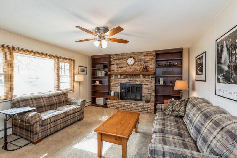 11233 Radisson Dr, Burnsville, MN 55337