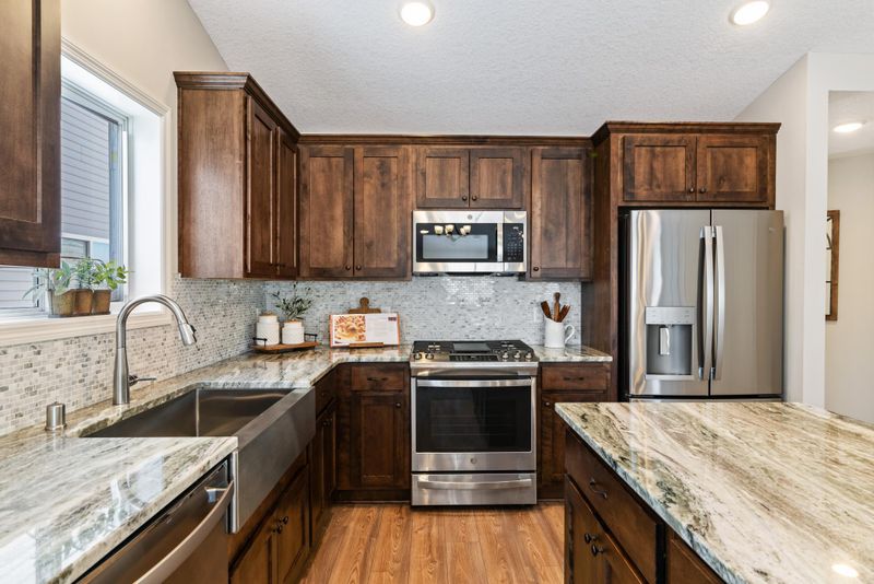 192 Henry Rd, Big Lake, MN 55309
