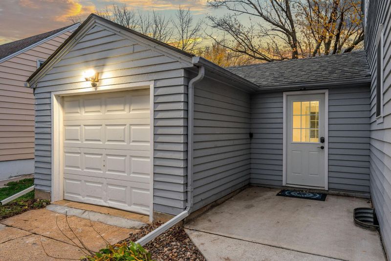 2013 6th Ave NE, Austin, MN 55912