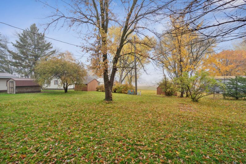 808 Russell Ave N, Glencoe, MN 55336