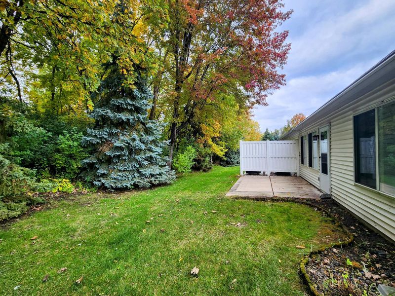 13018 Falcons Way, Savage, MN 55378