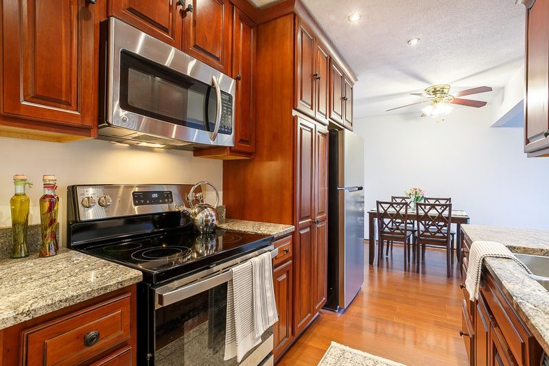 4407 Wilshire Blvd #306, Mound, MN 55364