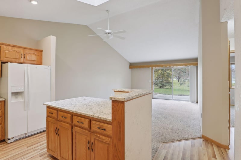 8335 Victoria Dr, Victoria, MN 55386