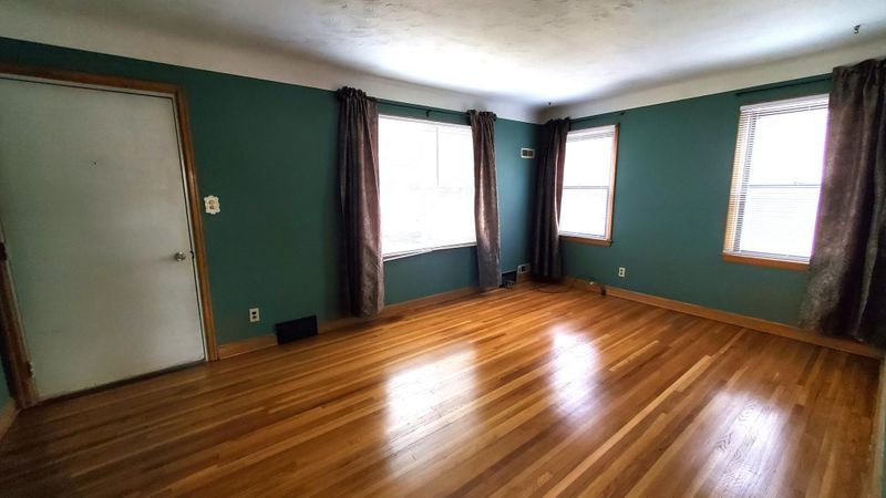 2165 Fremont Ave E, Saint Paul, MN 55119