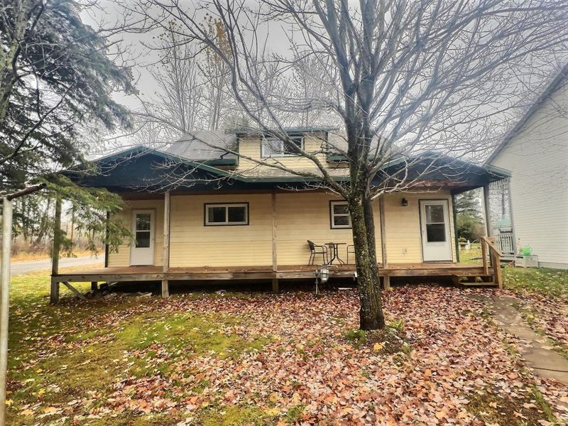 3925 Maple St, Kettle River, MN 55757