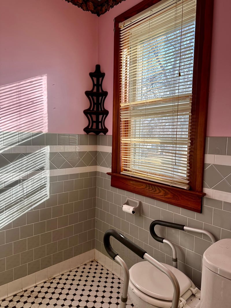 107 S Ross St, Hardwick, MN 56134