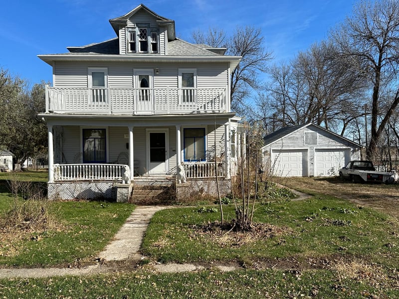 107 S Ross St, Hardwick, MN 56134