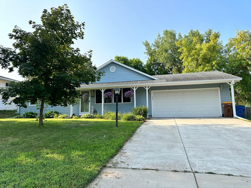 2510 Mayfair Ave, White Bear Lake, MN 55110