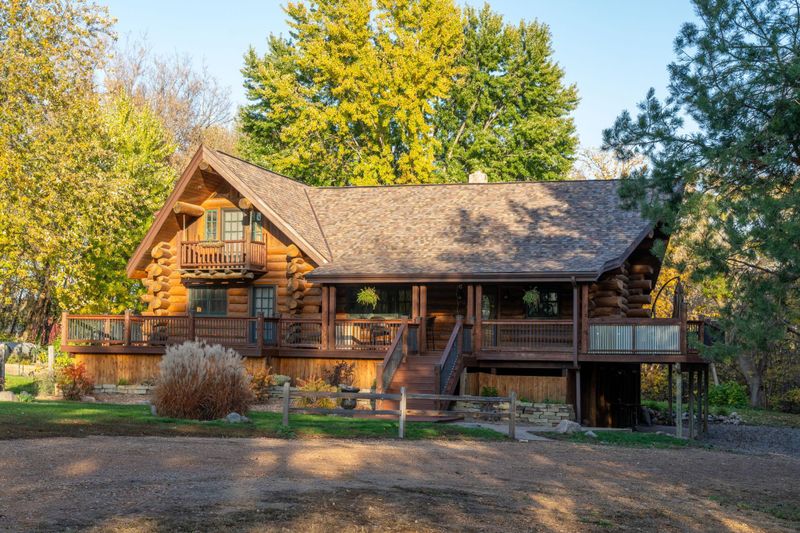 1455 Oxford Ave, Delano, MN 55328
