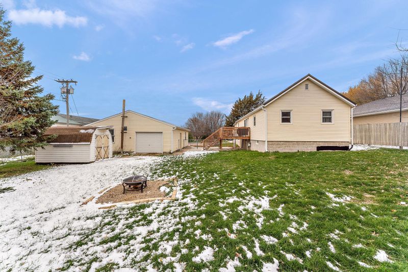 511 5th St SW, Montgomery, MN 56069