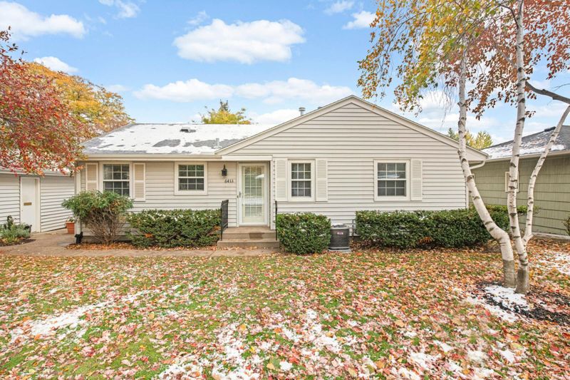 6433 Clinton Ave S, Richfield, MN 55423
