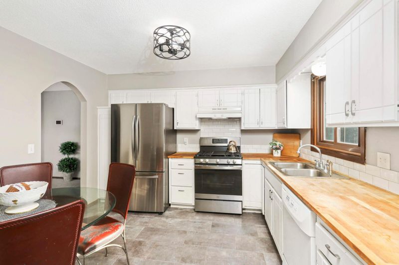 13461 Balsam Ln N, Dayton, MN 55327