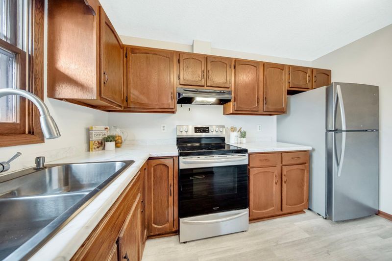 1370 Jurdy Rd, Eagan, MN 55121