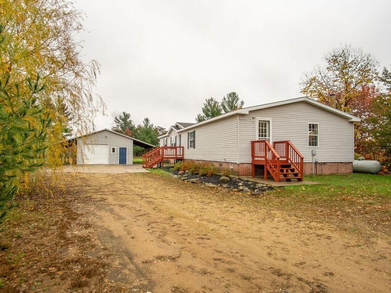 N2322 680th St, Menomonie, WI 54751