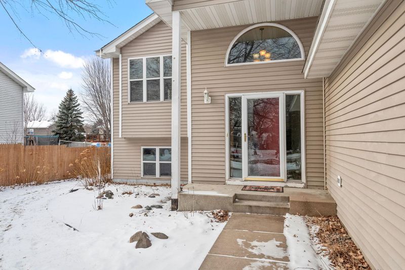 801 4th Ave SW, Isanti, MN 55040