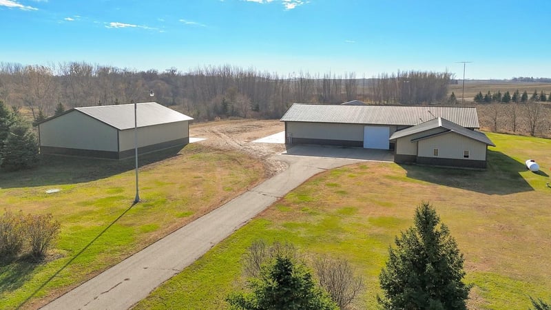 9433 60th Ave NE, Kandiyohi, MN 56251