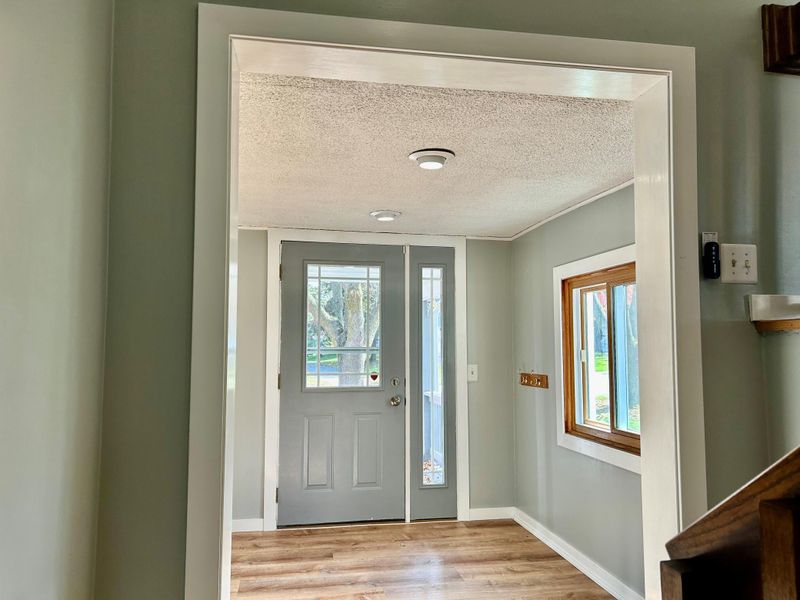 7346 Hames Way, Eden Prairie, MN 55346