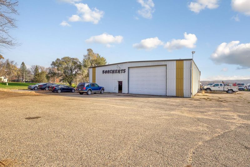 18295 Faribault Blvd, Faribault, MN 55021
