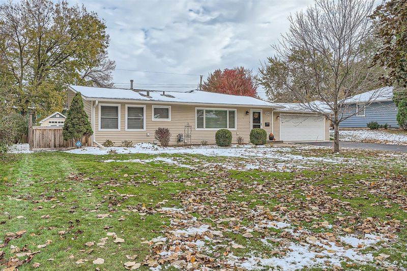 8541 Russell Ave S, Bloomington, MN 55431