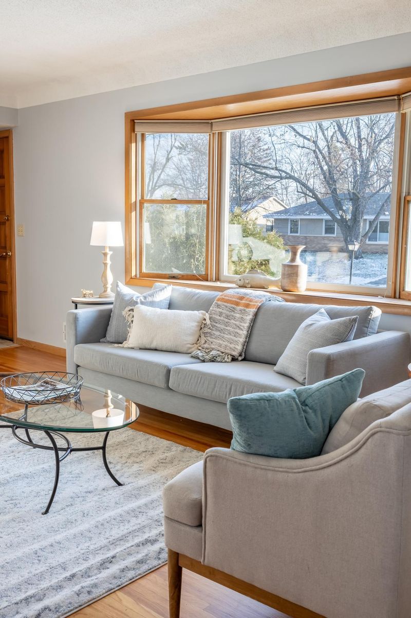 7724 W 13 1/2 St, Saint Louis Park, MN 55426
