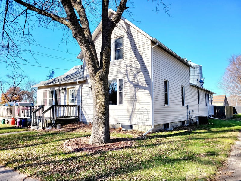 751 3rd Ave, Heron Lake, MN 56137
