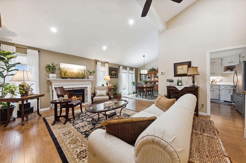 5905 Abbott Pl, Minnetonka, MN 55343