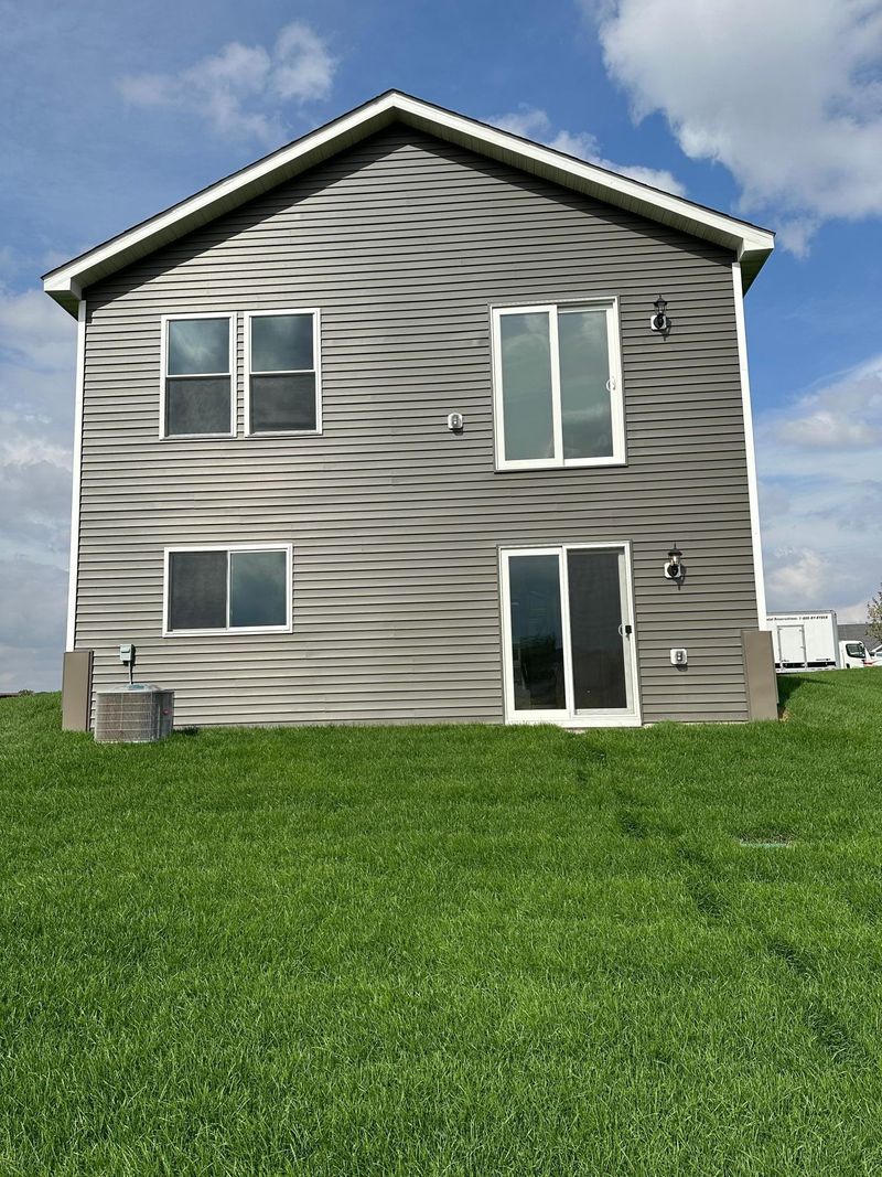 438 Wildflower Ct, Waverly, MN 55390