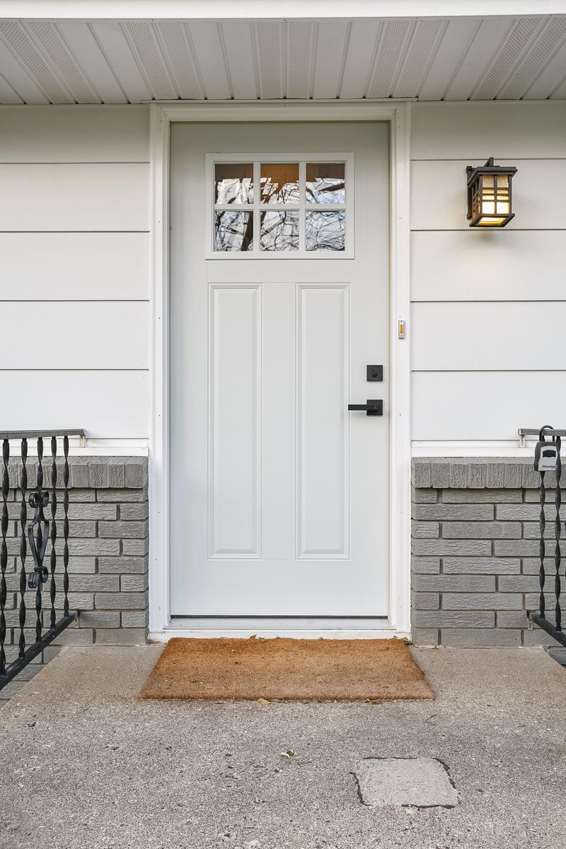 2569 Hauer Trl, Shakopee, MN 55379