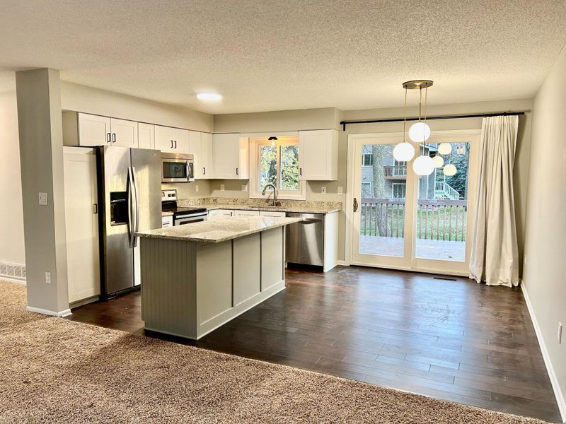 7395 Williams Ln, Eden Prairie, MN 55346