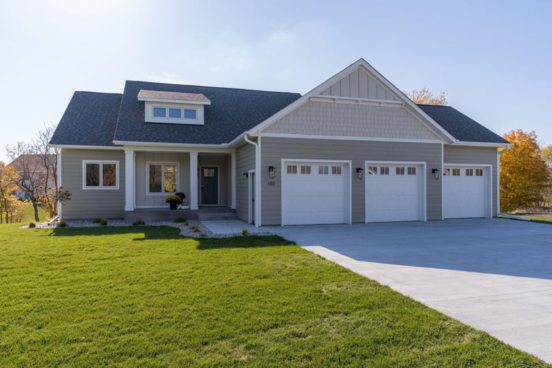 140 Butler Falls Rd, Mankato, MN 56001