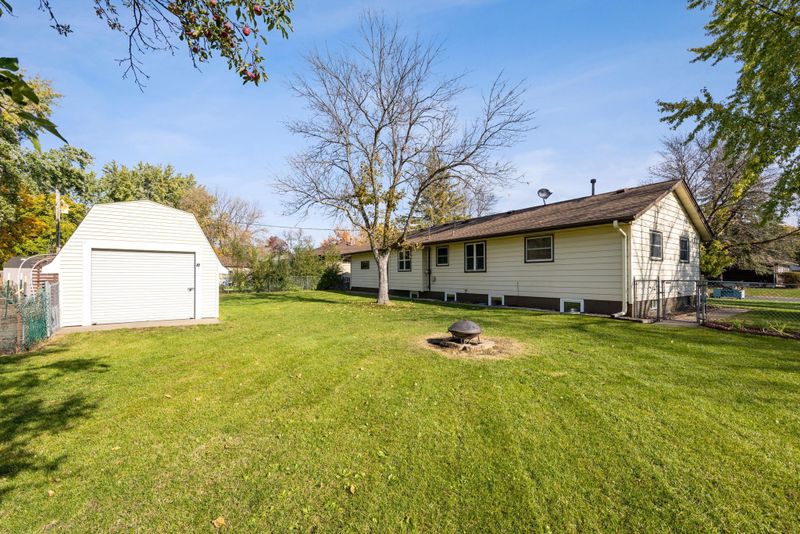12100 Fergus St NE, Blaine, MN 55449