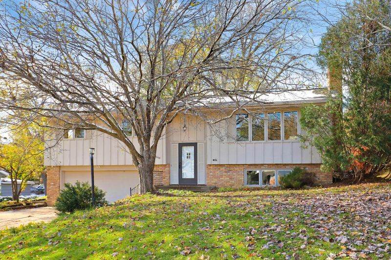 10108 Johnson Ave S, Bloomington, MN 55437