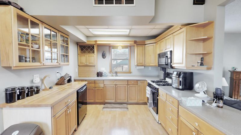 303 N Mantorville Ave, Kasson, MN 55944