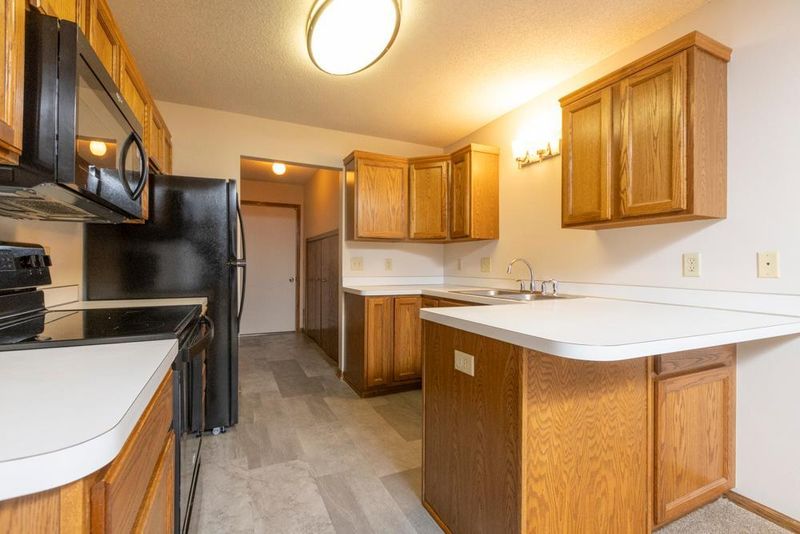 120 Ruth St N #2, Saint Paul, MN 55119