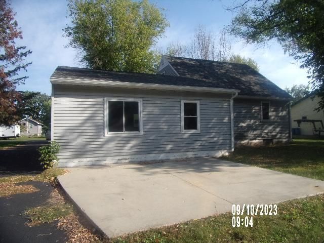 109 Riverside Dr, Sebeka, MN 56477