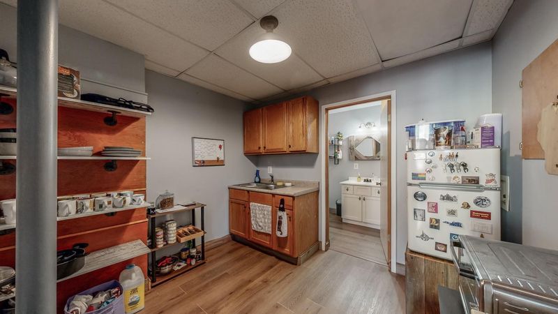 105 Elmwood St E, Lanesboro, MN 55949