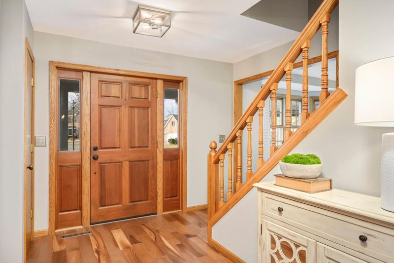 3509 Rae Ct, Woodbury, MN 55125