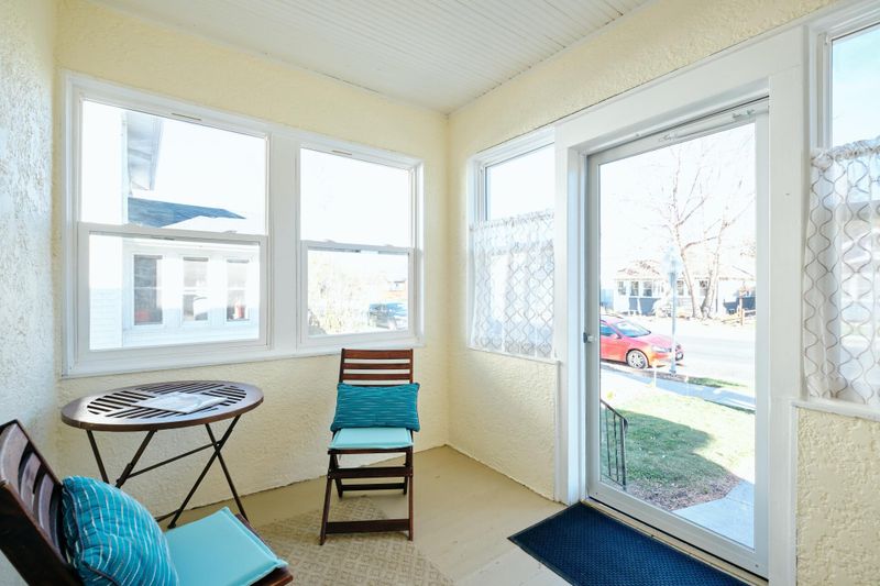 957 Smith Ave S, West Saint Paul, MN 55118