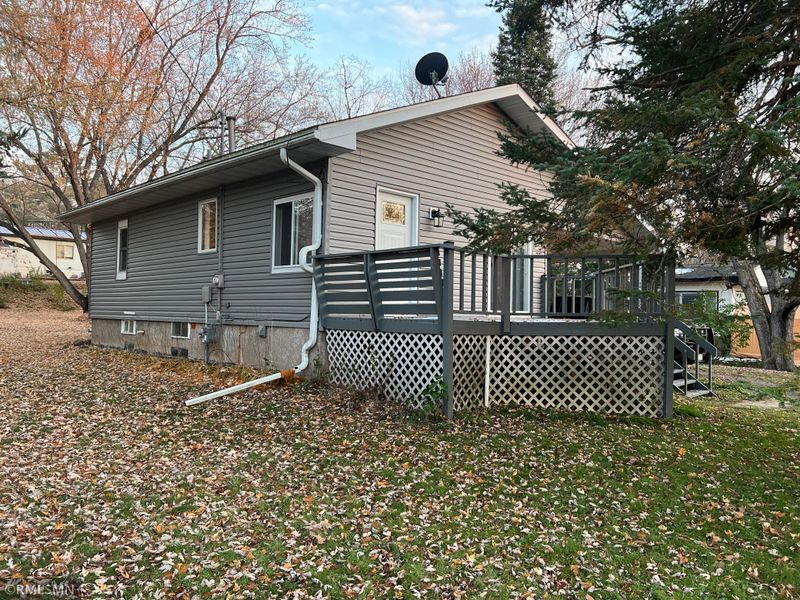 120 N 1st St, Luck, WI 54853