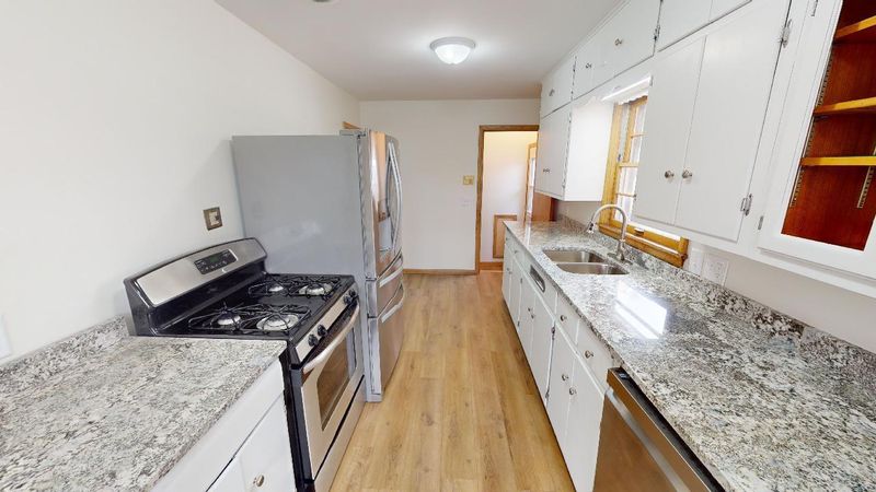 163 Mainzer St, West Saint Paul, MN 55118