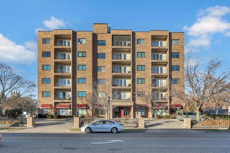 745 Grand Ave #202, Saint Paul, MN 55105