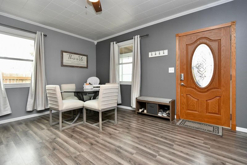 109 Saint Charles St, Winona, MN 55987
